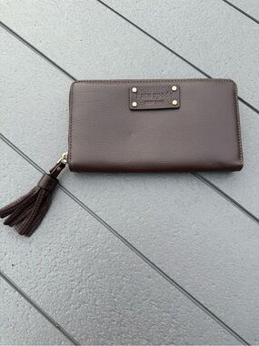 Kate Spade Wellesley Neda Brown Leather Tassel Zip-Around Wallet